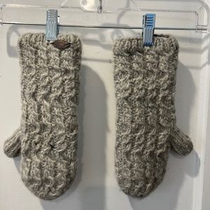 TURTLE FUR Fleece lined wool mittens